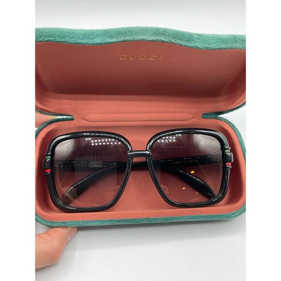 Pre-Owned Gucci Women's Sunglasses WITH Case - Picture 1 of 10